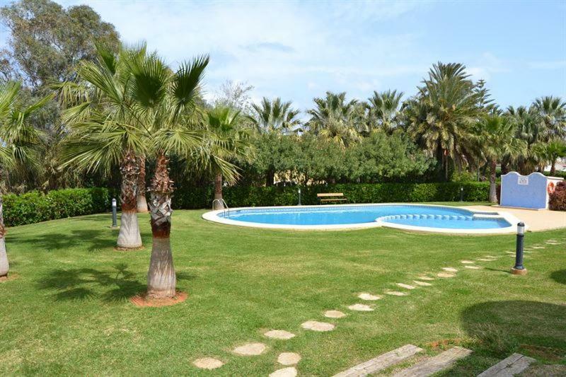 Las Olas Pili Locdenia Dış mekan fotoğraf